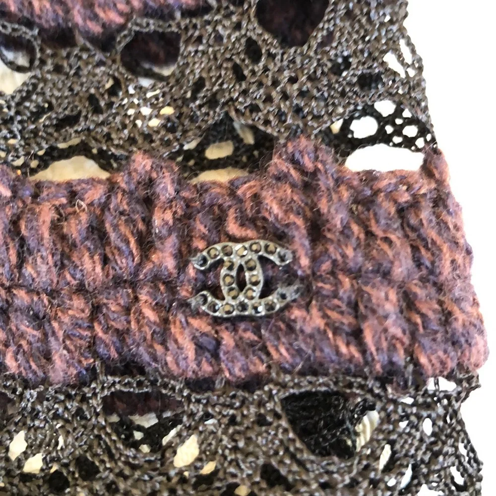 CHANEL cashmere black purple sweater 42